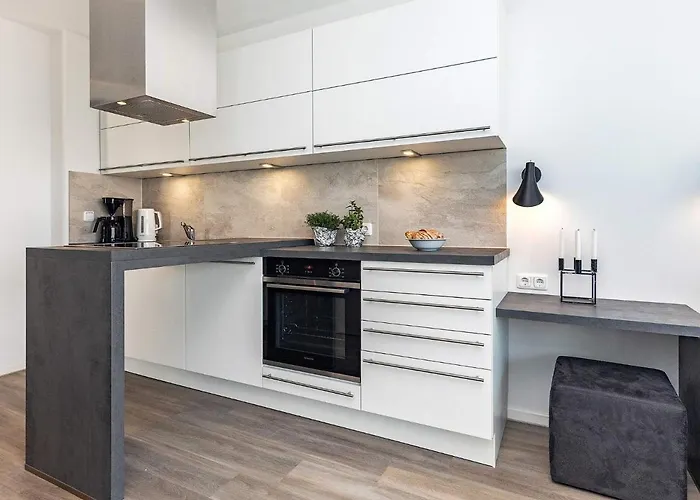 Apartamento With Panoramic Marina Views *