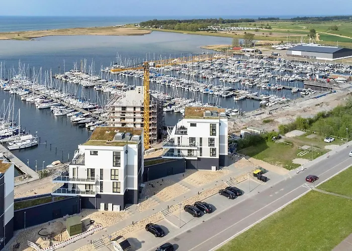 Apartamento With Panoramic Marina Views